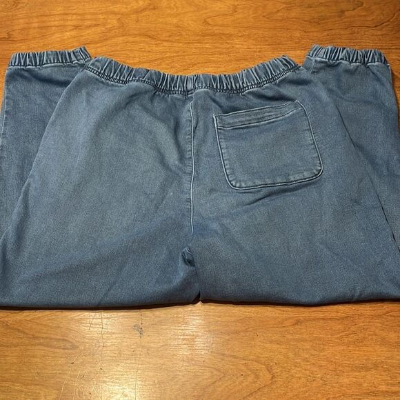 Madewell Blue Ankle Cropped Jeans - Picture 5 of 8